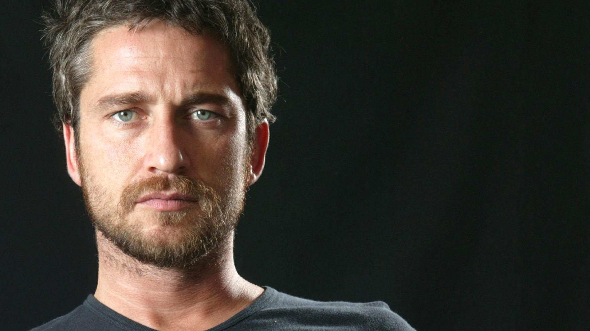 Gerard butler. Джерард Батлер. Джерард Батлер 2020. Джерард Батлер фото. Джерард Батлер глаза.