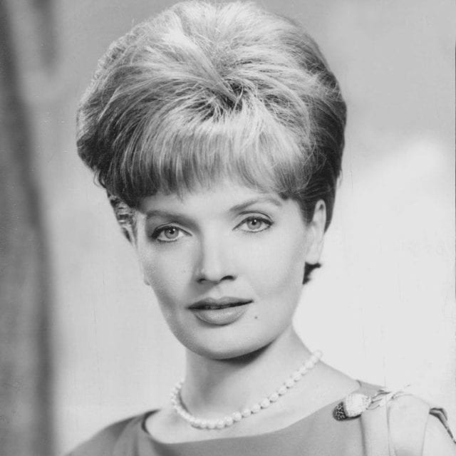 1547840387-6380-rence-henderson-dies-at-82-2 Florence Henderson Dies at 82