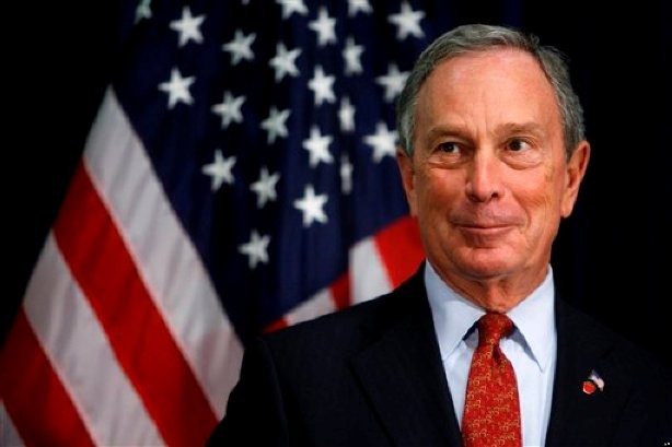 Mayor Michael Bloomberg smiles at the start of a press conference about the rebuilding of the World Trade Center site in New York, Thursday, Oct. 2, 2008. (AP Photo/Seth Wenig)
