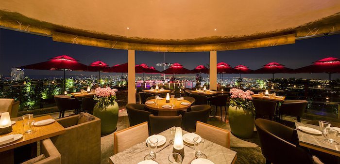 world's most expensive dining experience Jane Seymour diamond ring Cê-LA-VI-Restaurant-Indoor