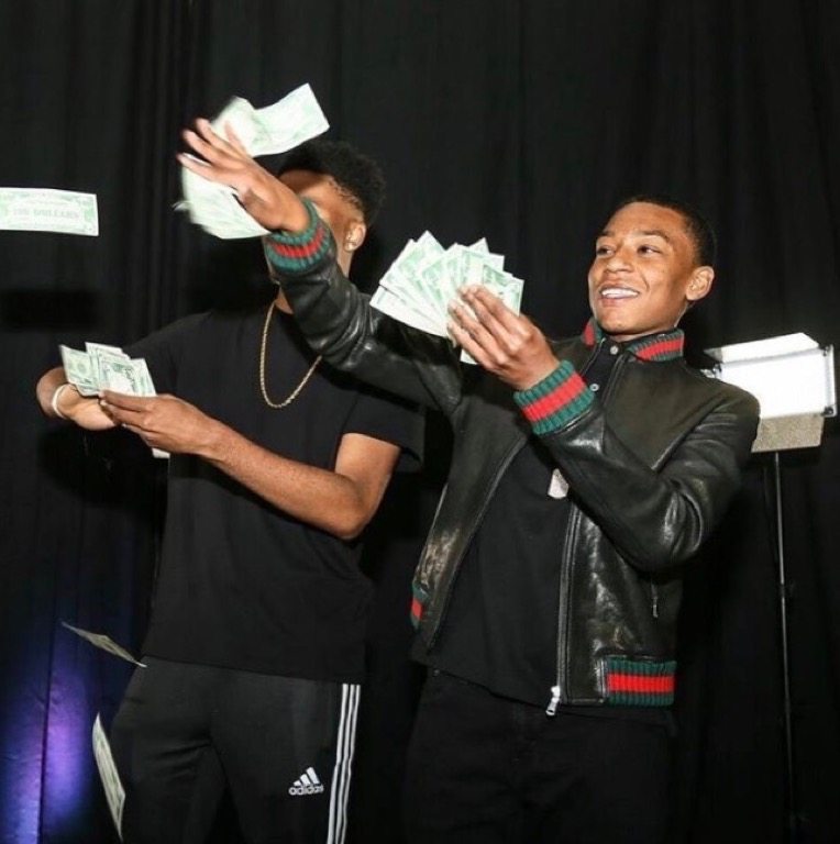 Floyd Mayweather Son's Birthday: Money Gifts Zion,16, $45K ...