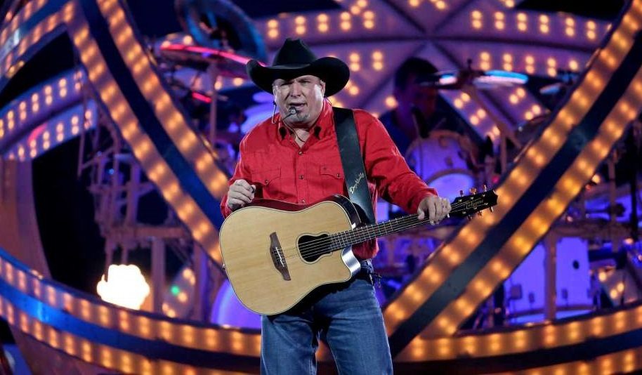 garth-brooks Top 15 World's Highest Paid Country Musicians 2016