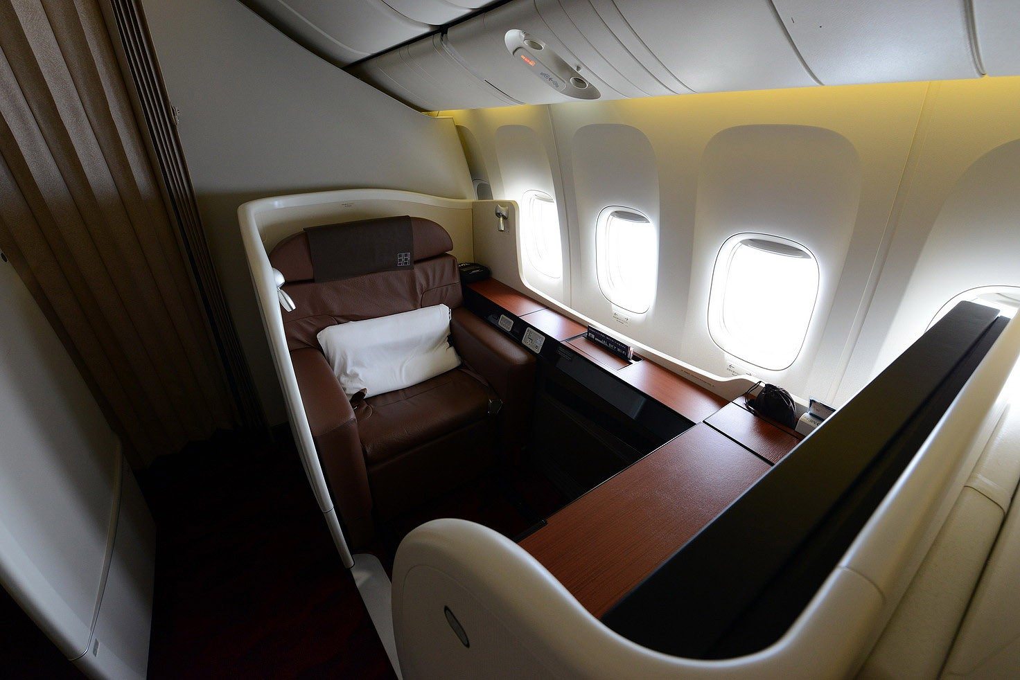 first class airplane seats