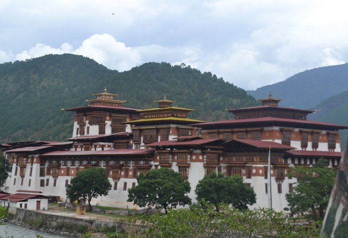 Punakha Dzong 17th Century Palace bhutan