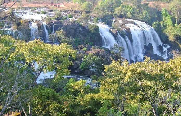 Dala Waterfalls 