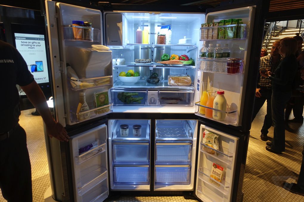 Samsung Family Hub Refrigerator 3