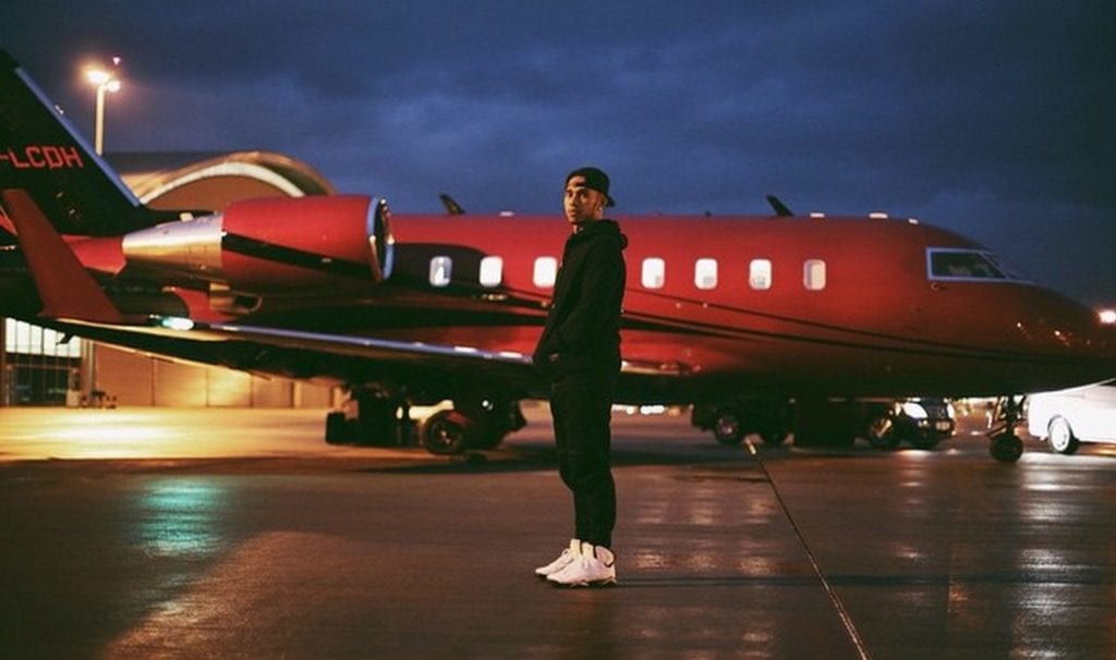 lewis hamilton celebrity-owned private jets